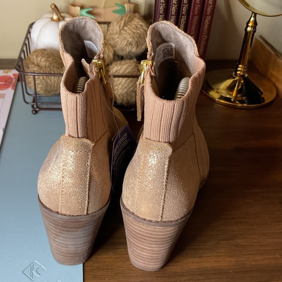 TOMS Women’s Sadie rose gold wedges boots NWT Rose Gold - Picture 7 of 10